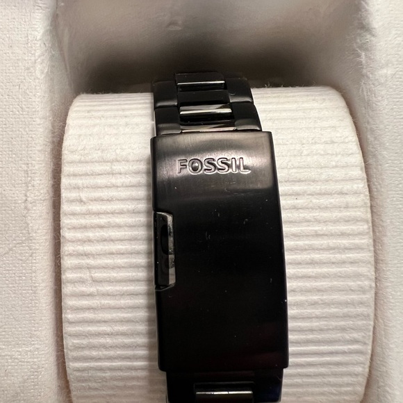 Fossil Watch in Christmas Box - Picture 3 of 5